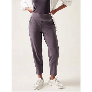 NWT ATHLETA Brooklyn Ankle Pants - Size 10 - Dusk Violet